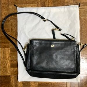 EUC Lo & Sons Pearl Bag